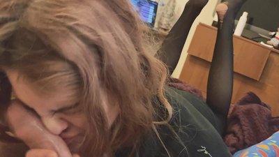 Горлавы член, парваныя калготкі і парваныя абцасы прыемна сустрэць